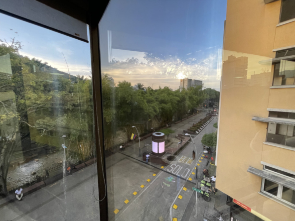 Cali imagen 1; Inmobiliaria Gespron Oficina Arriendo